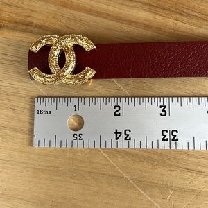 Belt. Gold buckle Cherry red leather.